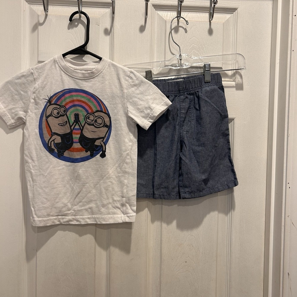 Minions Graphic T-Shirt and Levis Chambray Shorts 2-Piece Outfit Set Kids Sz 5/6